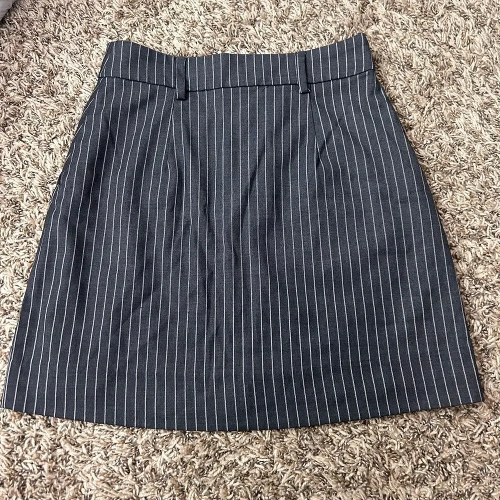 L’ACADEMIA The Mattia Mini Skirt in Grey & White Revolve Sz XS